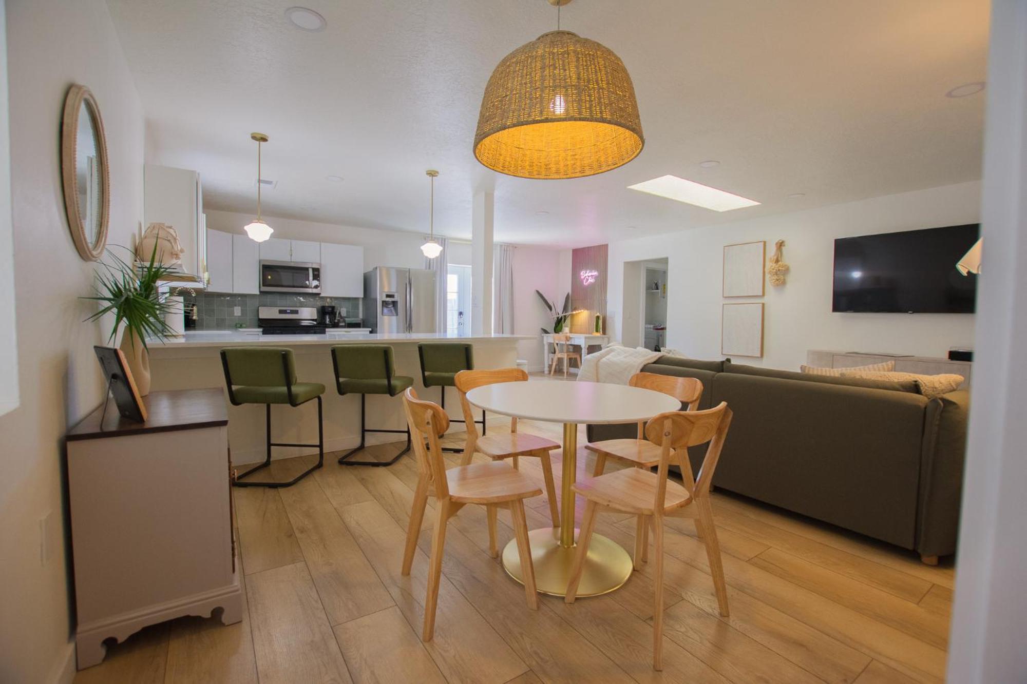 Vila Bohemian Chic An Eclectic Escape-Hot Tub-Pet Friendly-No Pet Fees! Albuquerque Exteriér fotografie